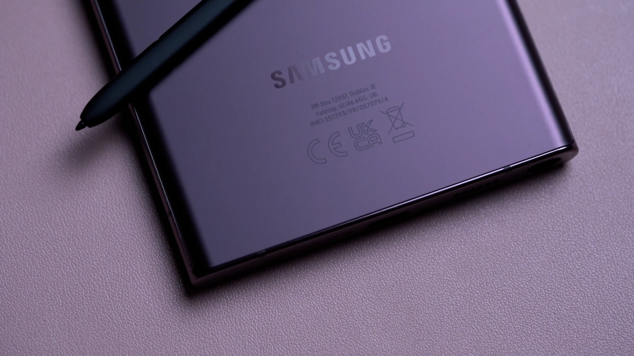 samsung-galaxy-s23-ultra-vs-iphone-14-pro